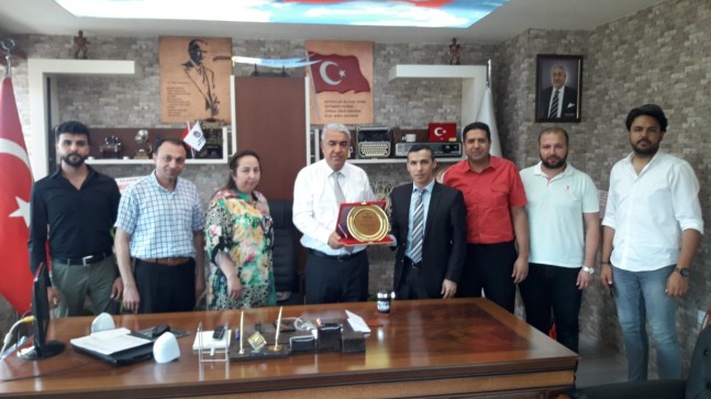 KAMTİAD, Kahramanmaraş Esnaf ve Sanatkârlar Odaları Birliği Başkanı Ahmet Kuybu’yu ziyaret etti.