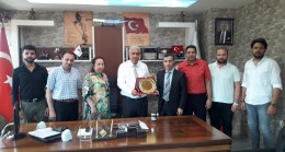 KAMTİAD, Kahramanmaraş Esnaf ve Sanatkârlar Odaları Birliği Başkanı Ahmet Kuybu’yu ziyaret etti.