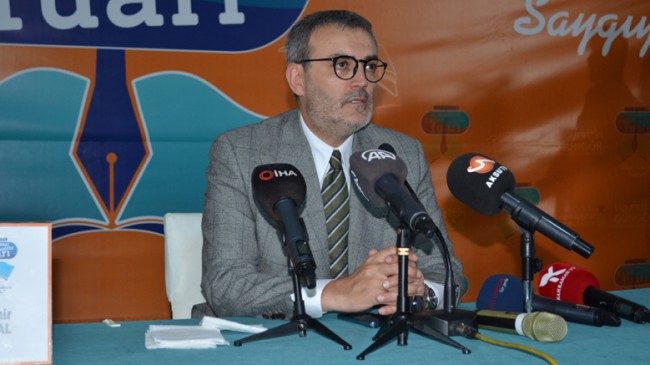AK Partili Mahir Ünal, Grup Başkanvekilliği görevinden istifa etti