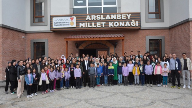 Kahramanmaraş’ta Gençler Hem Okuyor Hem Şehri Tanıyor