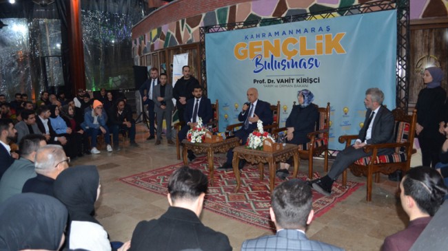 Tarım ve Orman Bakanı Kirişci, Kahramanmaraş’ta gençlerle buluştu