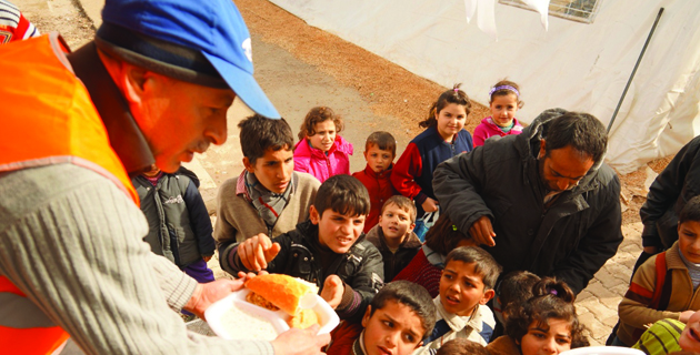 Kilis’te ki Suriyelilerin 3 yıldır sıcak yemek ihtiyacını Kimse Yok mu karşılıyor