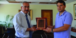 ATUDER’den Deveci’ye Teşekkür Plaketi