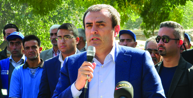 Mahir Ünal Ekinözü’nde