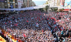 Cumhurbaşkanı adayı ve Başbakan Recep Tayyip Erdoğan, Kahramanmaraş'ta düzenlenen mitingde halka hitap etti.  (Kayhan Özer - Anadolu Ajansı)