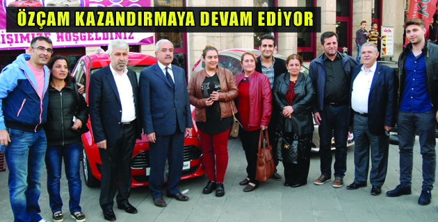 ÖZÇAM MARKETLER’İN HEDİYE ÇEKİLİŞİ YAPILDI