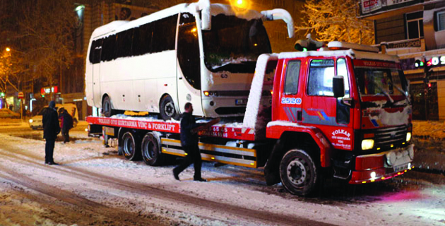 Kahramanmaraş’ta kar yağışı etkili oluyor