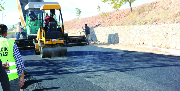 Pazarcık’ta Asfaltsız Yol Kalmayacak