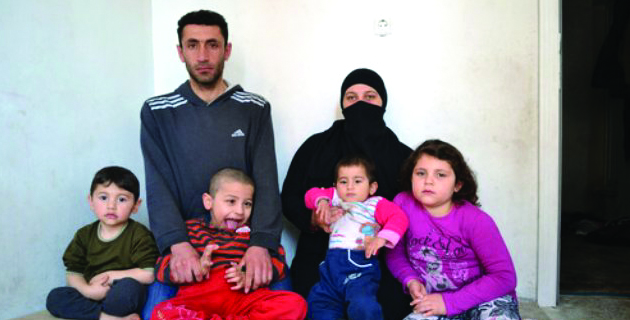 Suriyeli, Görme Engelli 2 Kardeş Yardım Bekliyor