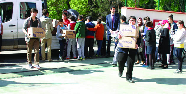 BAYIRBUCAK TÜRKMENLERİNE 77. YARDIM TIRI YOLA ÇIKTI