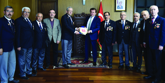 MUHARİP GAZİLERİ DERNEĞİ’NDEN BAŞKAN ERKOÇ’A ZİYARET