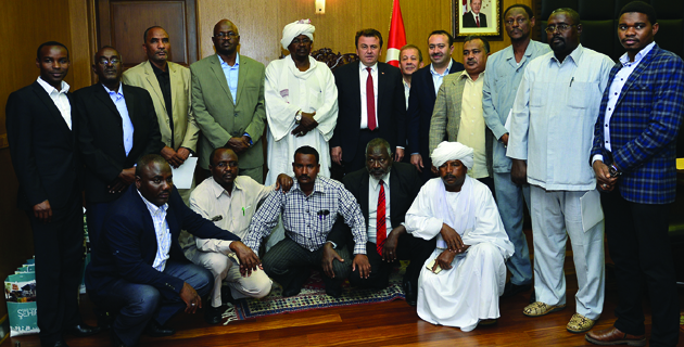 SUDAN’LI HEYETTEN BAŞKAN ERKOÇ’A ZİYARET