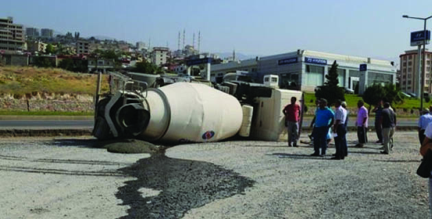 Kahramanmaraş’ta Beton Mikseri Yan Yattı