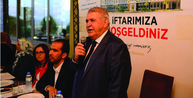 AK Parti Onikişubat İlçe Teşkilatı ile iftar programında bir araya geldi.