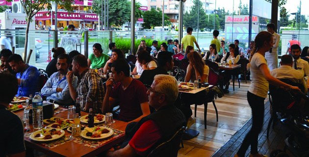 Piazza İş Ortaklarıyla İftar Sofrasında Buluştu