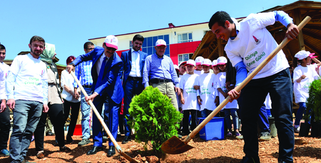 ONİKİŞUBAT’TAN ÖĞRENCİLERE “ÇEVRE” EĞİTİMİ