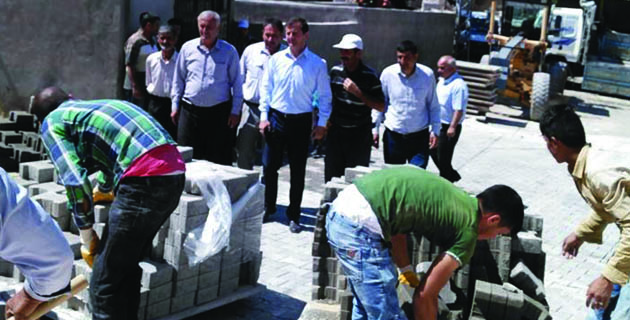 pazarcık,kilit taşı çalışmaları hızla devam ediyor