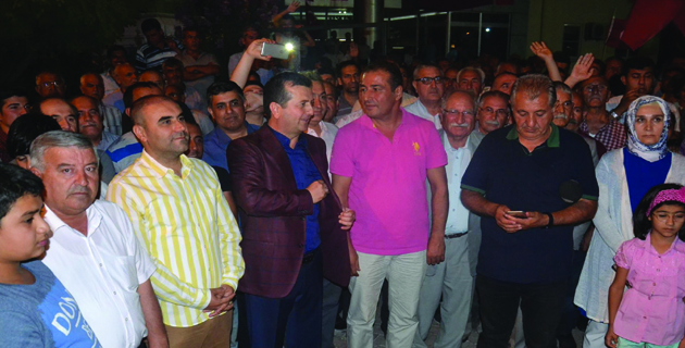 Demokrasi Çadırında Tarihi Birliktelik