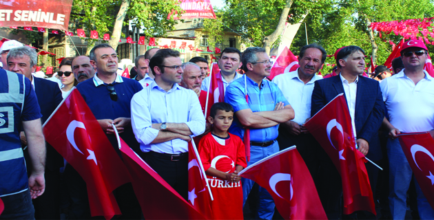 Ekinözlüler’de Demokrasiye destek verdi