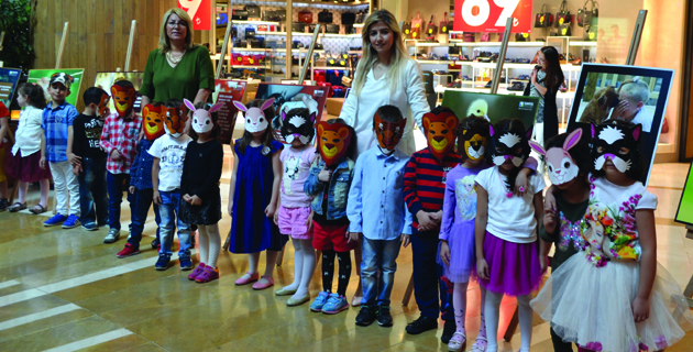 Miniklerden Maskeli Mesaj