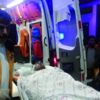 Otomobil, Römorka Arkadan Çarptı 3 Ağır Yaralı