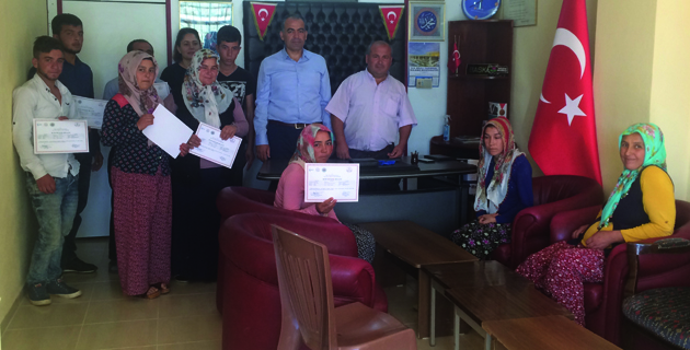 TÜRKOĞLUNDA ÇİFTÇİ KURSLARI TAMAMLANDI