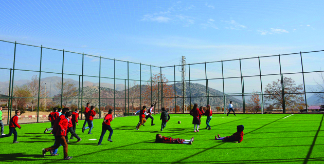 BÜYÜKŞEHİR’DEN GENÇLERE SPOR İMKANI