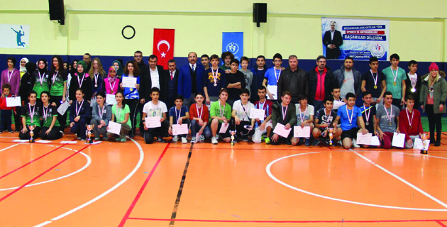 BADMİNTON’DA İL BİRİNCİLERİ BELLİ OLDU