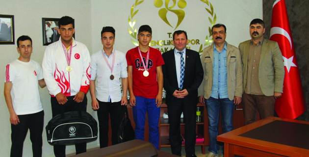 BOKS’TA TÜRKİYE ŞAMPİYONULUĞU