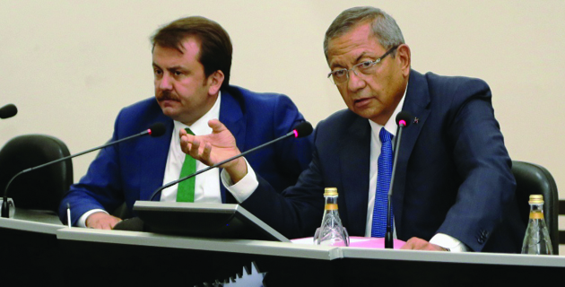 ÖKSÜZ: “BU MEMLEKETİN SORUNLARINI EN İYİ BURADA YAŞAYAN BİLİR
