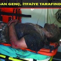 ARAÇTA SIKIŞAN GENÇ, İTFAİYE TARAFINDAN ÇIKARILDI