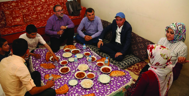 Başkan Güven Çat Kapı İftarlarına Devam Ediyor