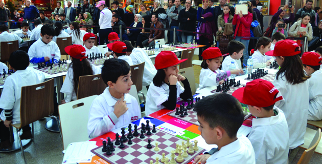 Satranç Turnuvası Piazza’da Başlıyor