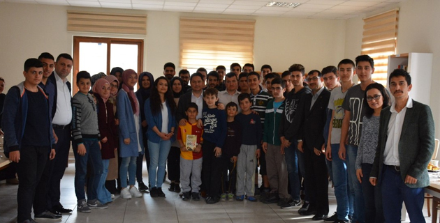18 MART ÇANAKKALE DENİZ ZAFERİ ANLATILDI