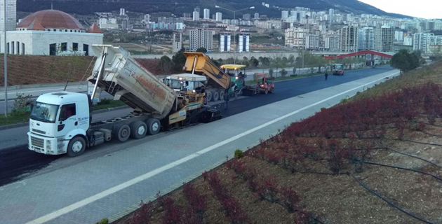 AVŞAR KAMPÜSÜNE SICAK ASFALT
