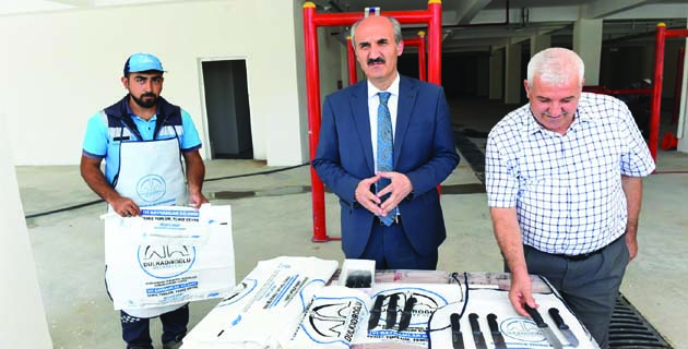 DULKADİROĞLU’NDAN KURBAN PAKETİ