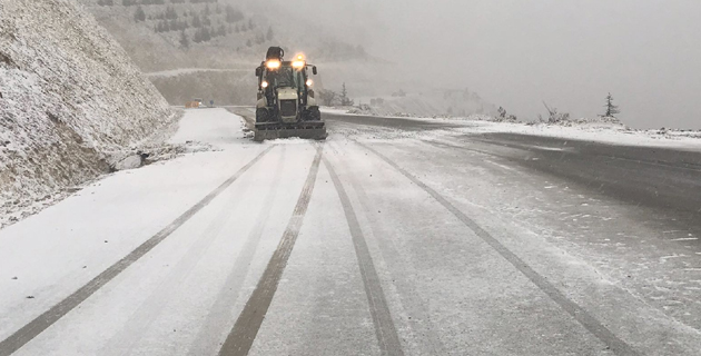BÜYÜKŞEHİR’DEN KAR MESAİSİ