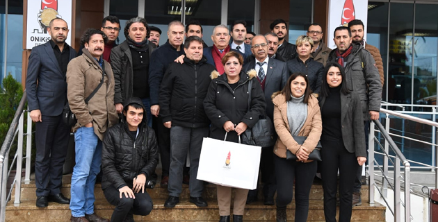 MAHÇİÇEK GAZETECİLERLE BİR ARADA