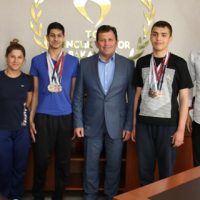 SPORCULARIMIZ YÜZMEDE ENGEL TANIMADILAR
