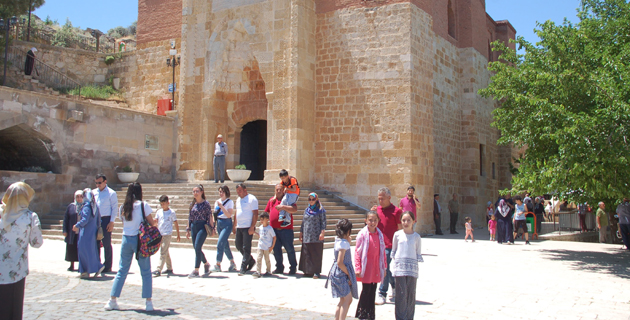Eshab-ı Kehf’te bayram tatili yoğunluğu