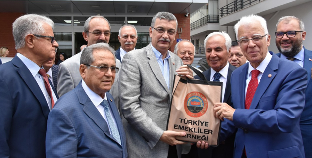 CELALETTİN GÜVENÇ EMEKLİLERE SESLENDİ