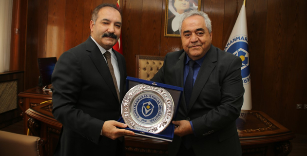 REKTÖR ÖZGÜL, GAÜ REKTÖRÜ GÜR’Ü KONUK ETTİ