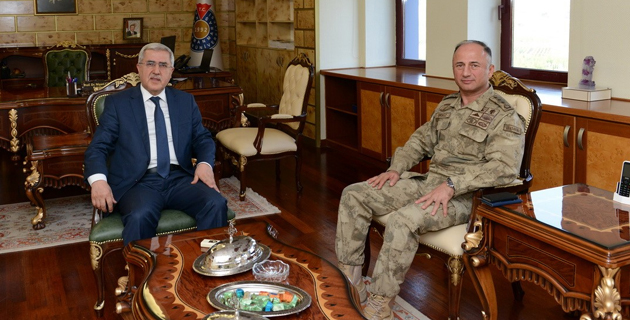 Öksüz’den KSÜ’ye ziyaret