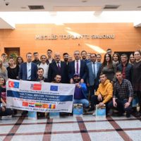 Başkan Güngör Yabancı Öğrencilerle