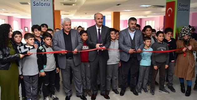 Dulkadiroğlu’nda Yağlı Boya Çalışmaları Sergilendi!