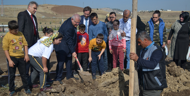 EXPO 2023 Alanında, Fidanlar Minik Eller ile Toprakla Buluştu