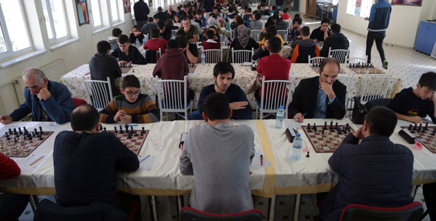 Kahramanmaraş’ta Satranç Turnuvası