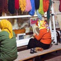 DULKADİROĞLU’NDA EL EMEĞİ GÖZ NURU HALILAR İLMEK İLMEK İŞLENİYOR
