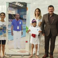 ENGELLİLER GÜNÜ YÜZME YARIŞLARI YAPILDI