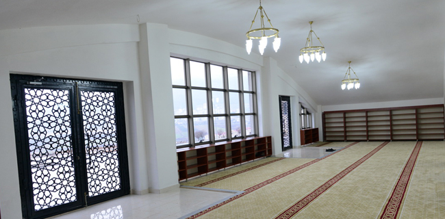 KSÜ Avşar Yerleşkesinde İnşası Tamamlanan Yeni Cami İbadete Açıldı